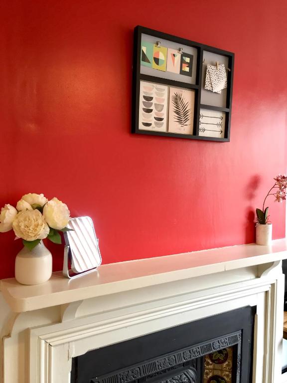Summerfield House room 6